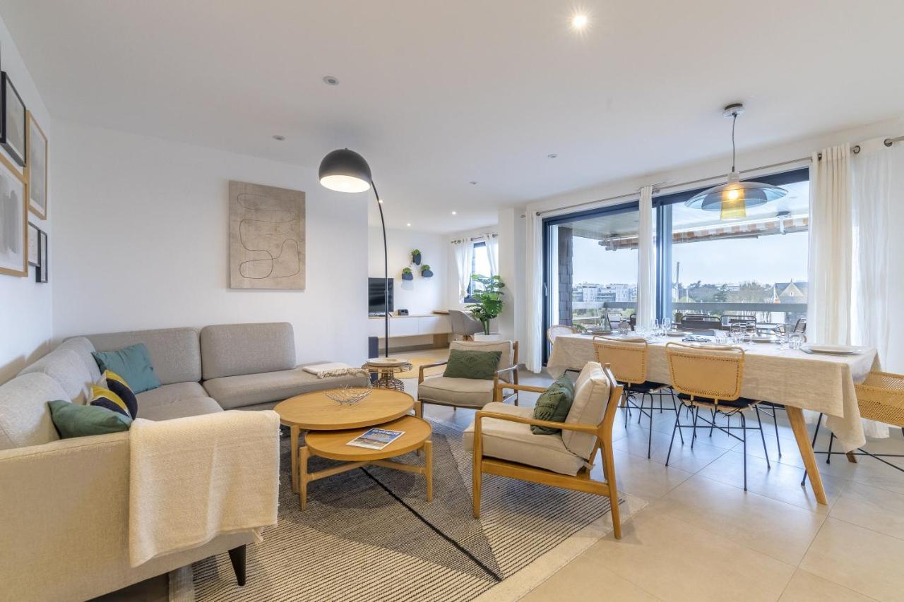Grand Appartement De Standing Avec Terrasse Vue Port Au Centre De 瓦讷 外观 照片