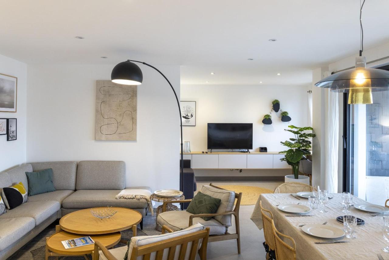 Grand Appartement De Standing Avec Terrasse Vue Port Au Centre De 瓦讷 外观 照片